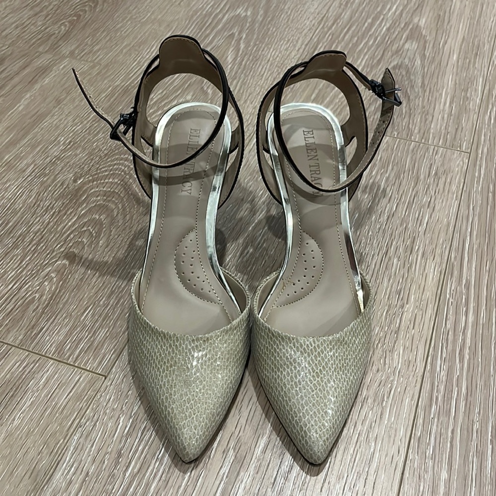 Ellen Tracy Black & Nude 3.5” Slingback Heels - size 7